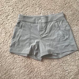 Athleta Trekkie 3 inch shorts, light gray- Size 2